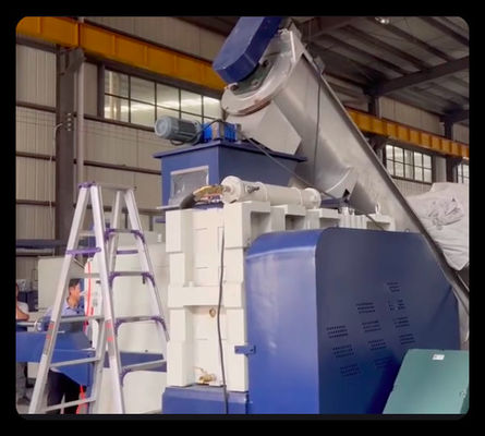 1000kg/Hr Mesin Pengering Plastik Ce Mesin Penekanan Plastik 90kw - 350kw